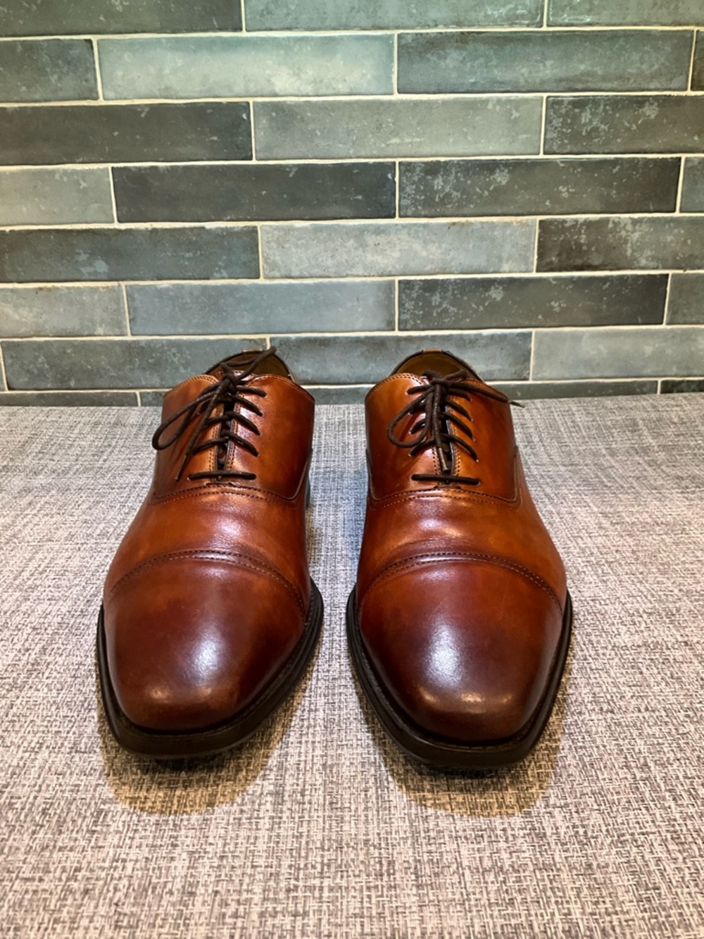 Magnanni Men's Handcrafted Leather Cap-Toe Oxford Dress Shoes In Cognac - Picture 6 of 16